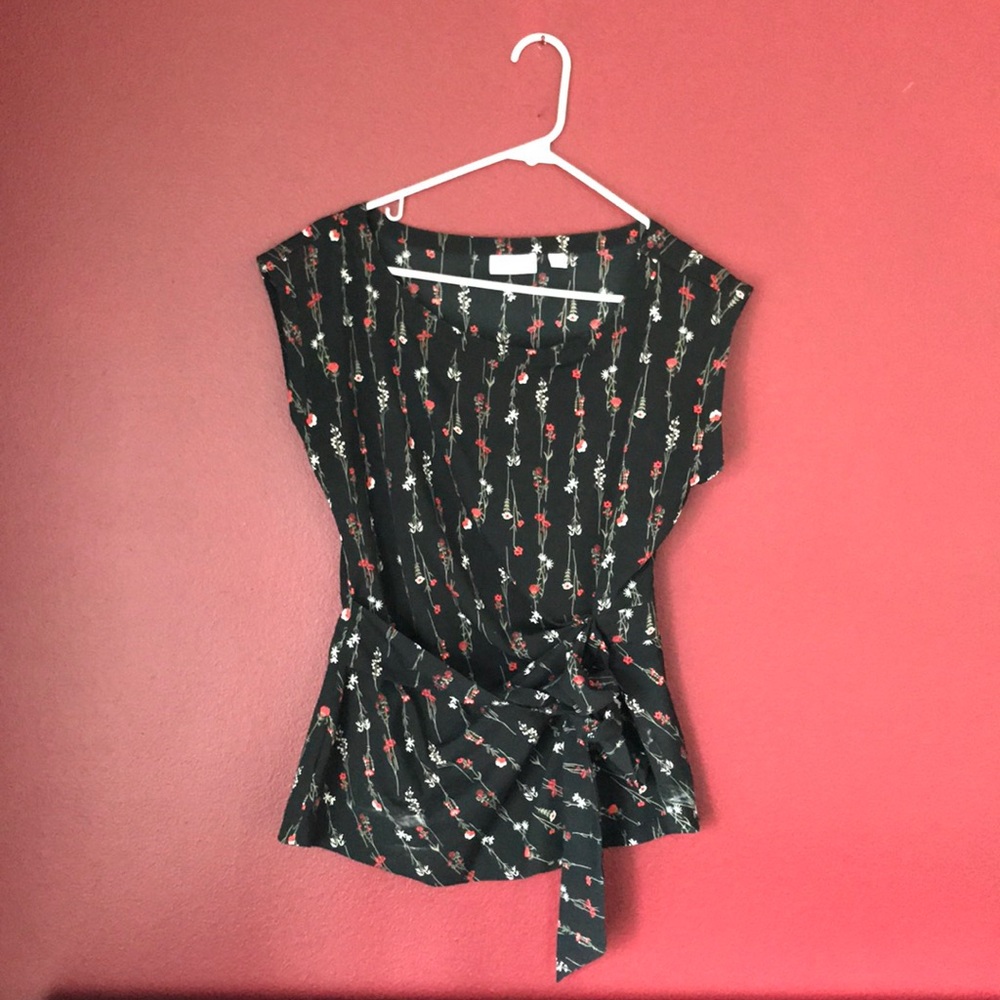 New York & Company Floral Waist Cinch Wrap Top